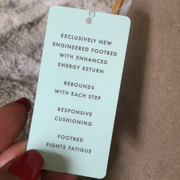 Yellow snake print woven ankle strap sandals 7.5 mustard python evolve NEW 🐍 - Picture 11 of 11